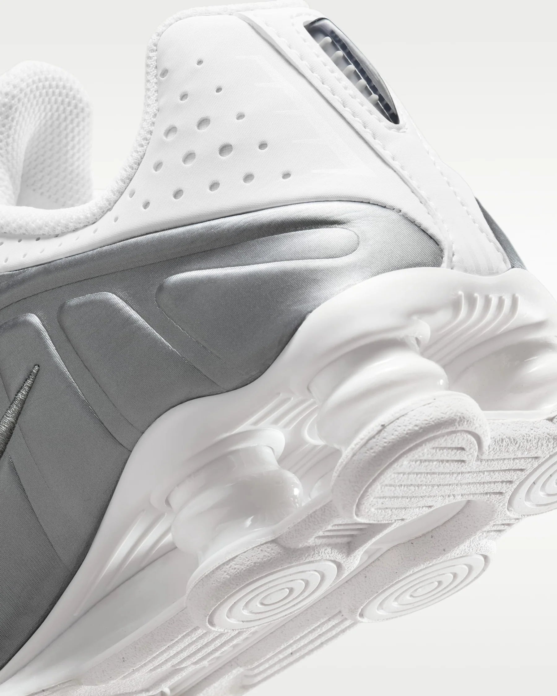 Nike Shox R4 'White'
