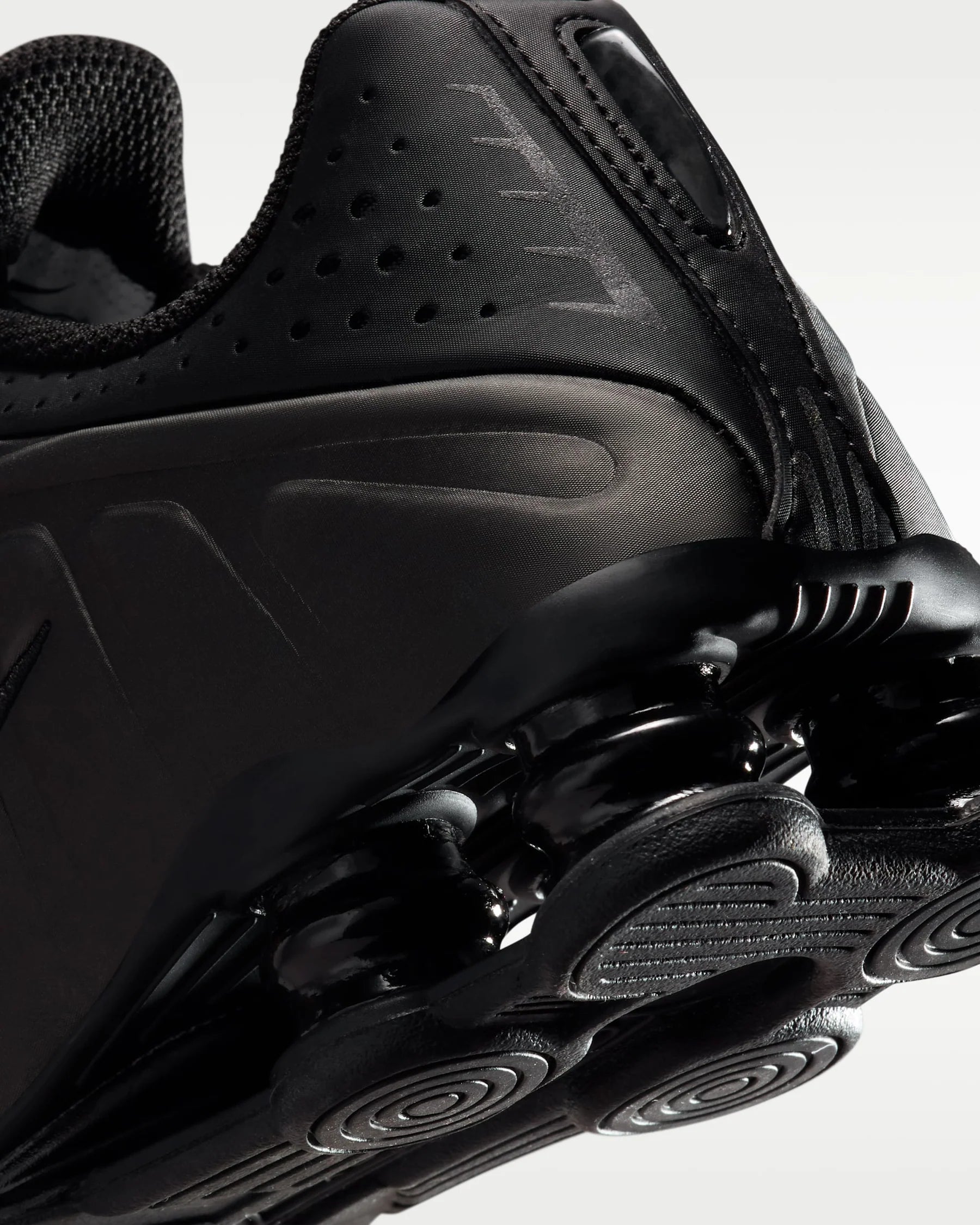 Nike Shox R4 'Black'